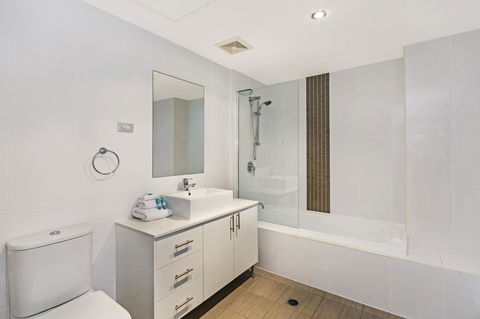 Redvue Holiday Apartments - QLD Tourism 11