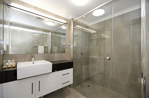 Mariners North Holiday Apartments - QLD Tourism 42