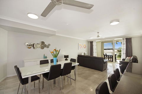 Mariners North Holiday Apartments - QLD Tourism 27