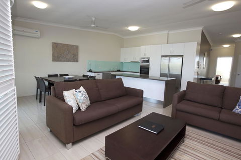 Mariners North Holiday Apartments - QLD Tourism 37