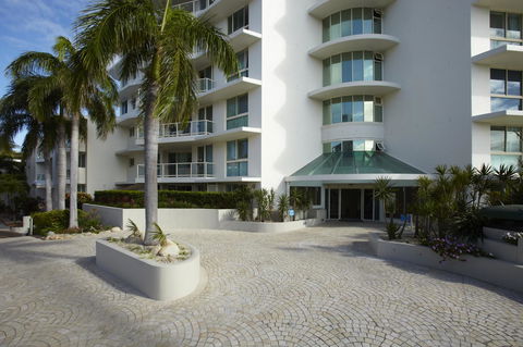 Mariners North Holiday Apartments - QLD Tourism 14
