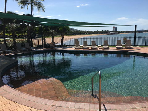 Mariners North Holiday Apartments - QLD Tourism 6