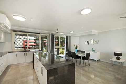 Mariners North Holiday Apartments - QLD Tourism 29