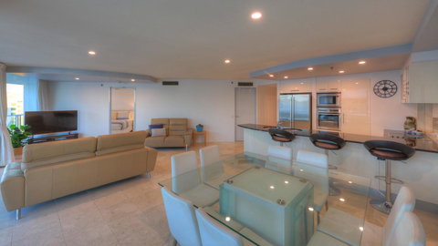 Cilento Mooloolaba - QLD Tourism 24