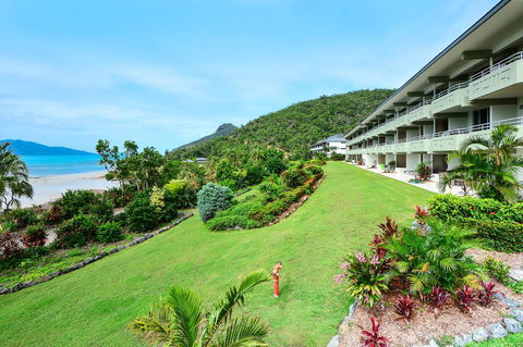 Beach Lodges - Queensland Tourism 0
