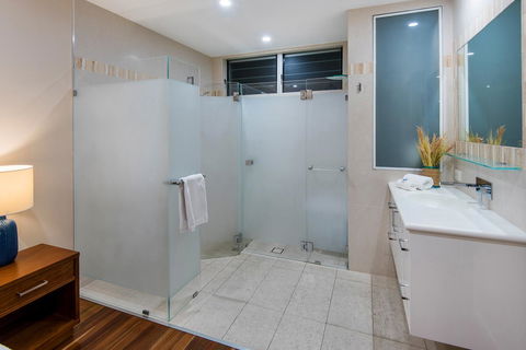 Beach Lodges - Queensland Tourism 42