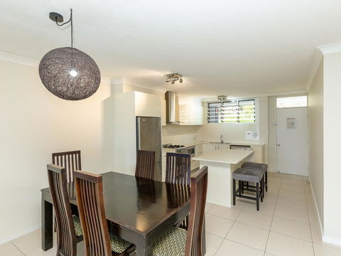 Beach Lodges - Queensland Tourism 22