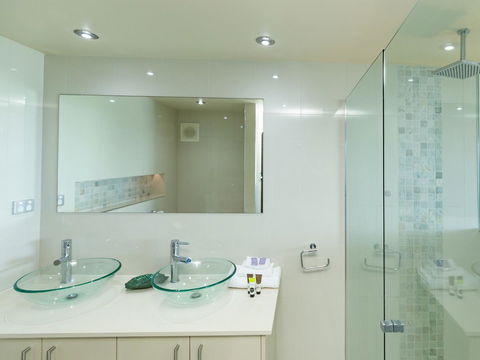 Beach Lodges - Queensland Tourism 8