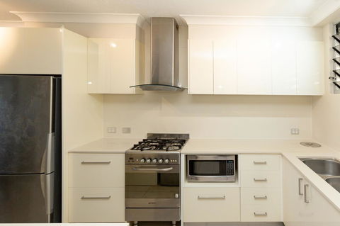 Beach Lodges - Queensland Tourism 20