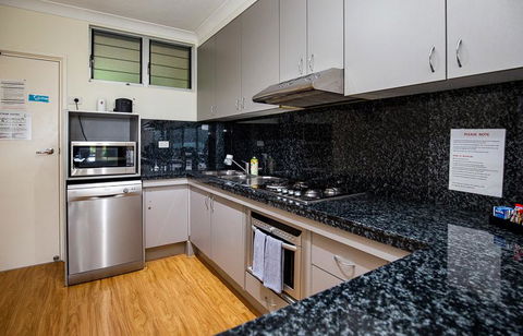 Beach Lodges - Queensland Tourism 29