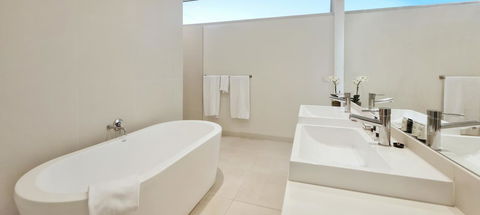 Pool Resort Port Douglas - Queensland Tourism 27