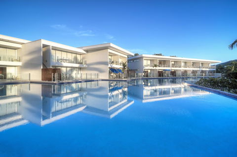 Pool Resort Port Douglas - Queensland Tourism 2