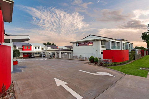City Golf Club Motel - Queensland Tourism 8