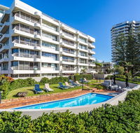 Surfers Chalet - Queensland Tourism