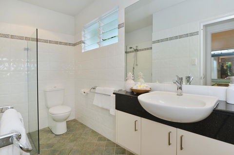 [ ANDY'S BEACH HOUSE ] - QLD Tourism 29