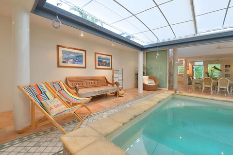[ ANDY'S BEACH HOUSE ] - QLD Tourism 23