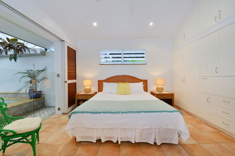 [ ANDY'S BEACH HOUSE ] - QLD Tourism 26