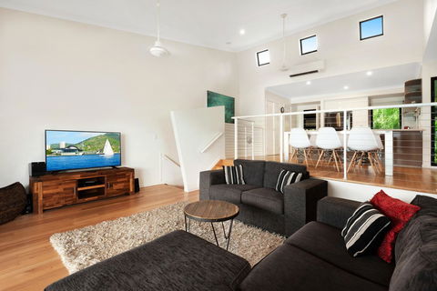 Shorelines - QLD Tourism 11
