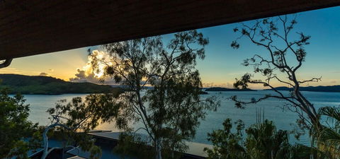 Shorelines - QLD Tourism 34