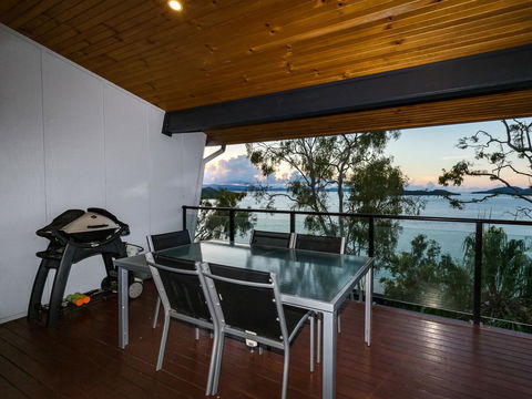 Shorelines - QLD Tourism 26