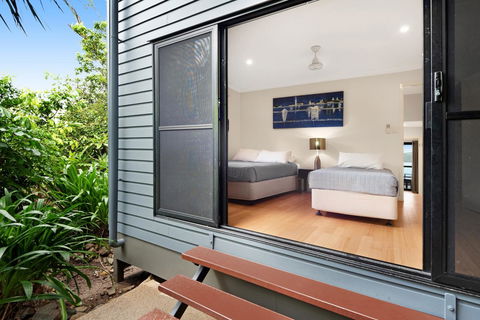Shorelines - QLD Tourism 8