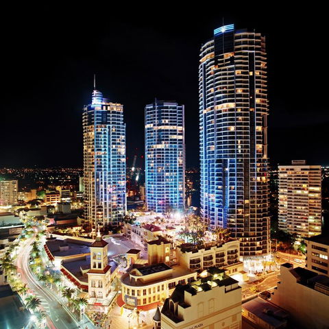 Mantra Towers Of Chevron - Queensland Tourism 0