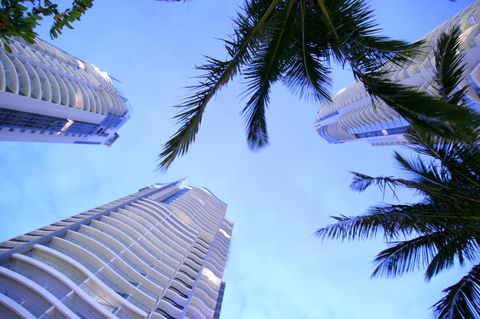 Mantra Towers Of Chevron - Queensland Tourism 4