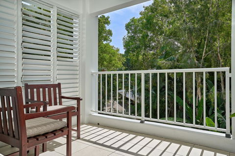Palm Cove Paradise - Couples Spa Beach Getaway - QLD Tourism 10