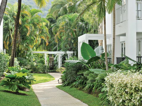 Palm Cove Paradise - Couples Spa Beach Getaway - QLD Tourism 19