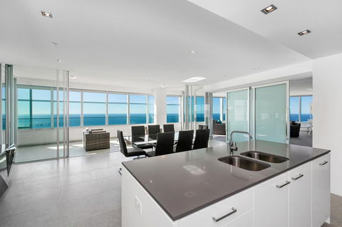Q1 Resort & Spa - Official - Queensland Tourism 29