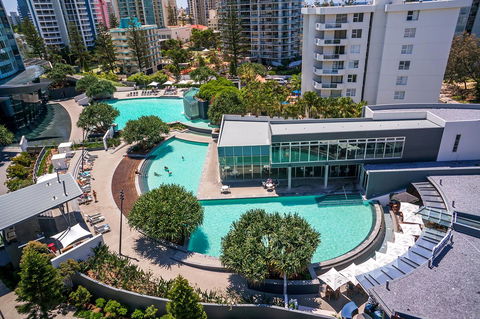 Q1 Resort & Spa - Official - Queensland Tourism 2