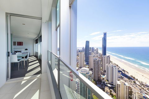 Q1 Resort & Spa - Official - Queensland Tourism 5