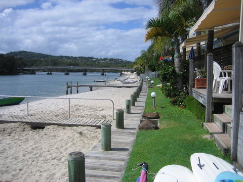 Skippers Cove Waterfront Resort - QLD Tourism 19