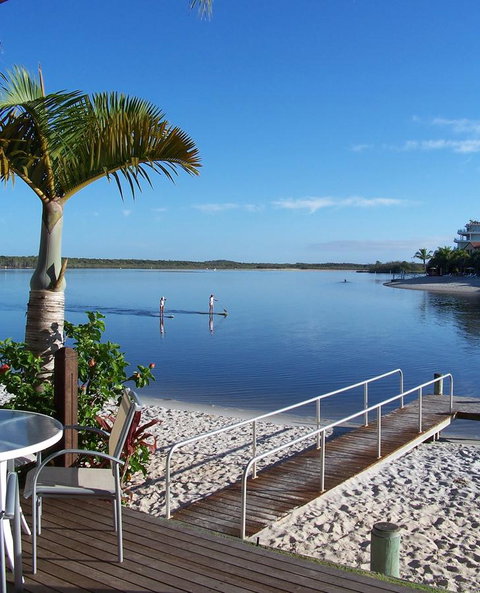 Skippers Cove Waterfront Resort - QLD Tourism 0