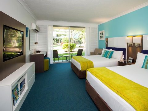 Sea World Resort - Queensland Tourism 4