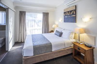 Book Emerald Accommodation Vacations QLD Tourism QLD Tourism