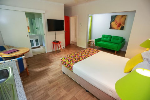 Port Douglas Motel - QLD Tourism 14