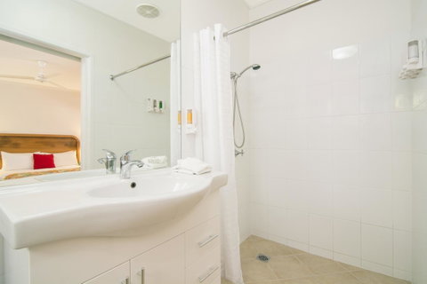 Port Douglas Motel - QLD Tourism 39