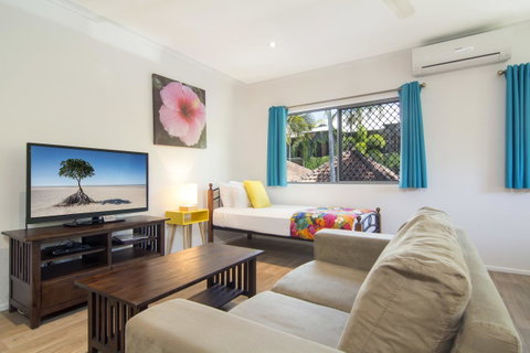Port Douglas Motel - QLD Tourism 36