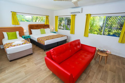 Port Douglas Motel - QLD Tourism 8