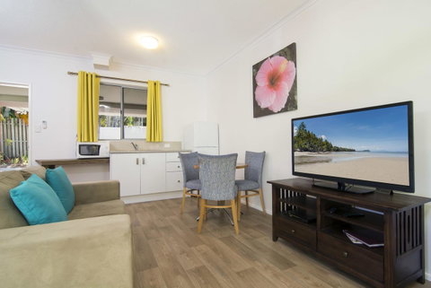 Port Douglas Motel - QLD Tourism 43