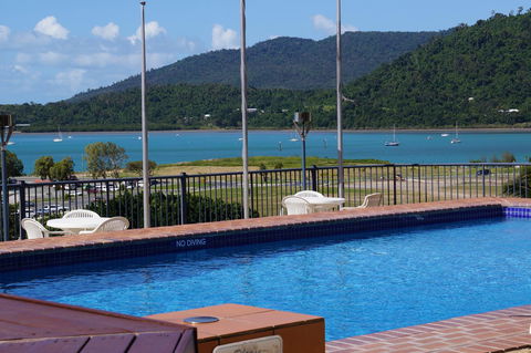 Ocean Views At Whitsunday Terraces Resort - QLD Tourism 3
