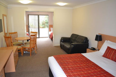 Comfort Inn Grammar View - QLD Tourism 13