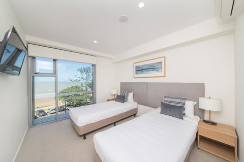 Salt Yeppoon - Queensland Tourism 25