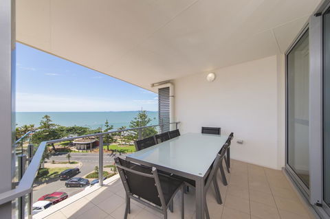 Salt Yeppoon - Queensland Tourism 3