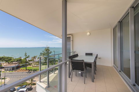 Salt Yeppoon - Queensland Tourism 2