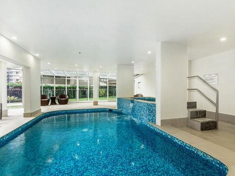 Sunbird Beach Resort Main Beach - Queensland Tourism 42