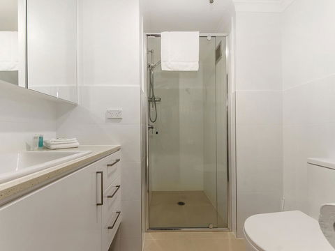 Sunbird Beach Resort Main Beach - Queensland Tourism 29