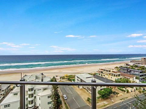 Sunbird Beach Resort Main Beach - Queensland Tourism 3