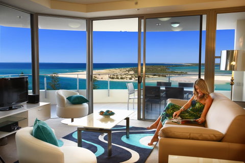 Monaco Caloundra - QLD Tourism 32